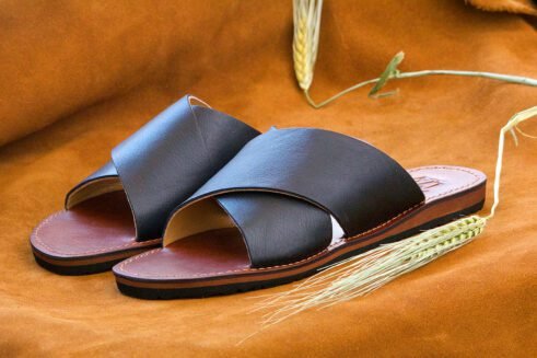 Handcrafted Black Leather Cross Sandals – Timeless Elegance
